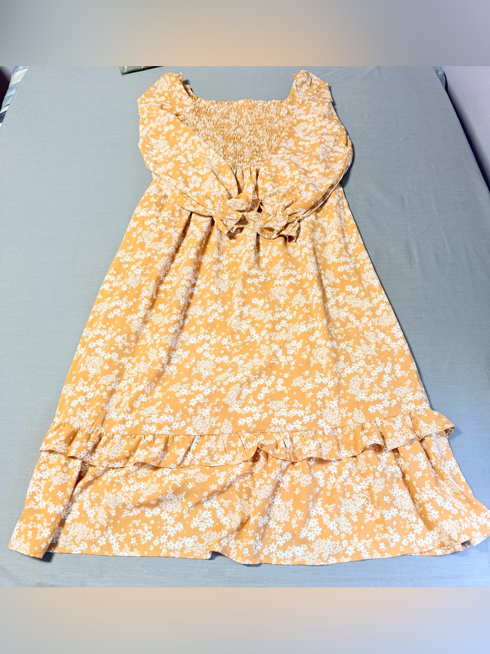 Dokotoo Orange Floral Smocked Long Sleeve Tiered Midi/Maxi Dress size Large